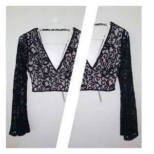 Bell sleeved Lace Forever21 Crop Top